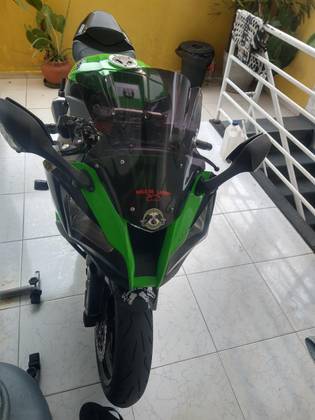 KAWASAKI NINJA ZX-10R 